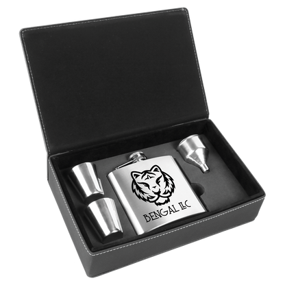 Leatherette Flasks Set